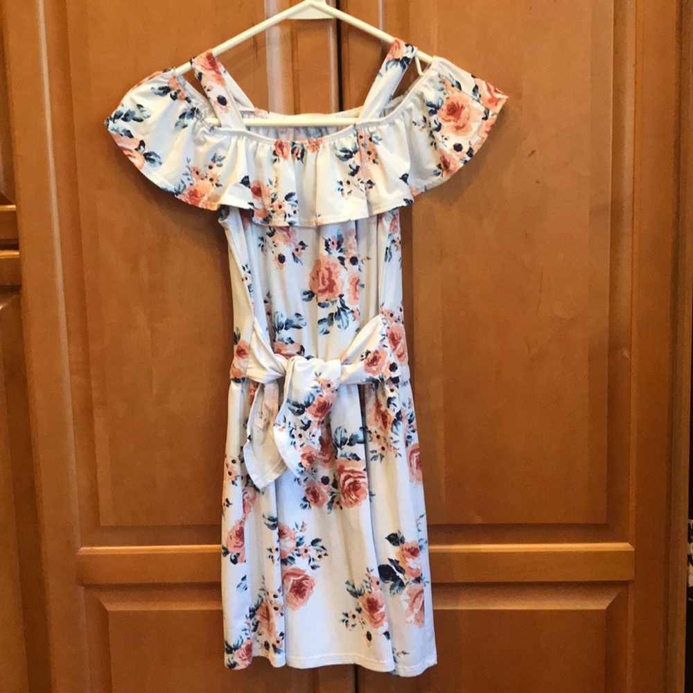 Girls dress